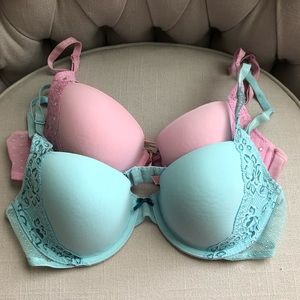 Victoria’s Secret Bra Set of 2
